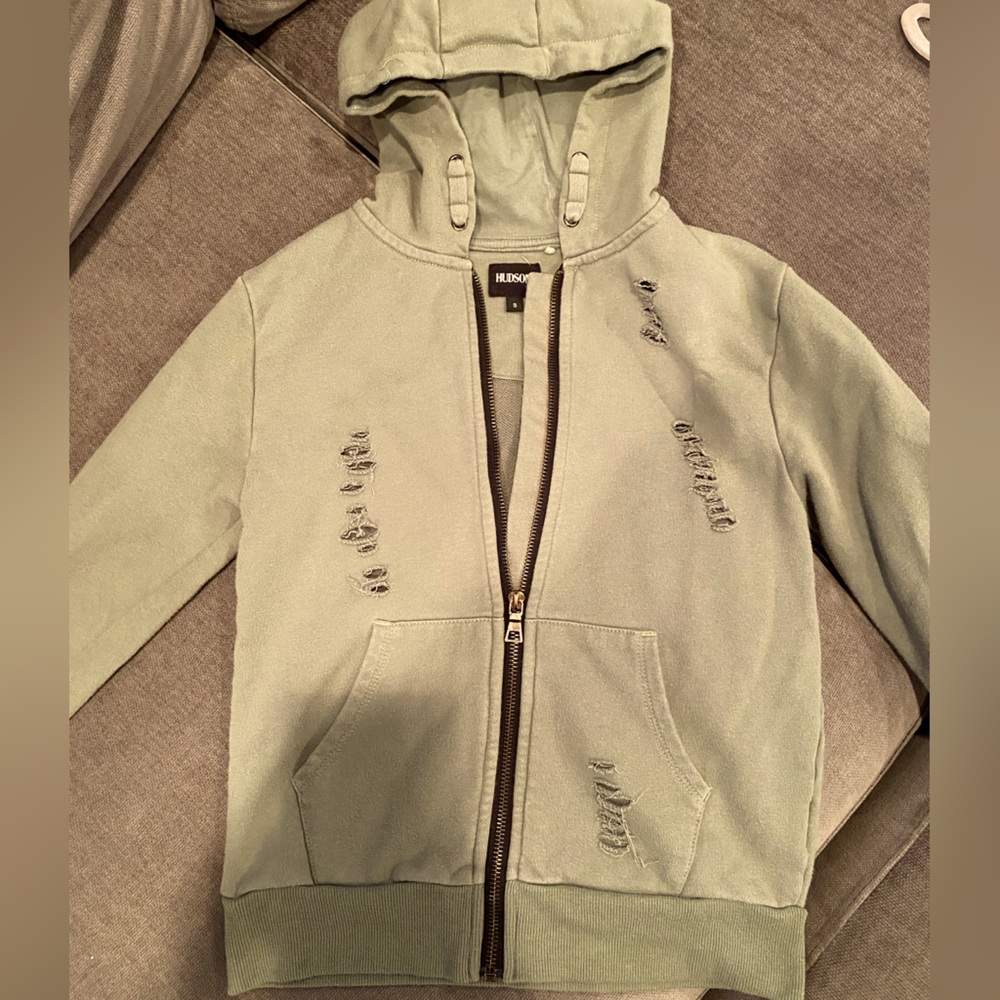 HUDSON SIZE SMALL 7/8 BOYS DISTRESSED ZIP UP HOODIE OLIVE GREEN